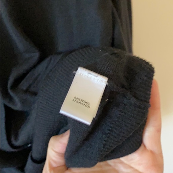 St. John Cardigan - Picture 4 of 4